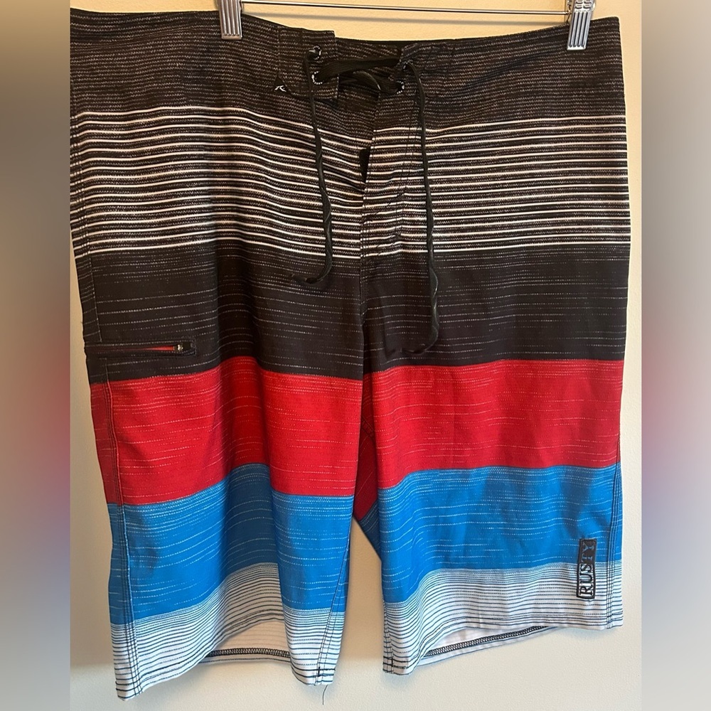 Rusty Men’s Multicolor Swim Trunks Board Shorts Size 34 Red Black Blue